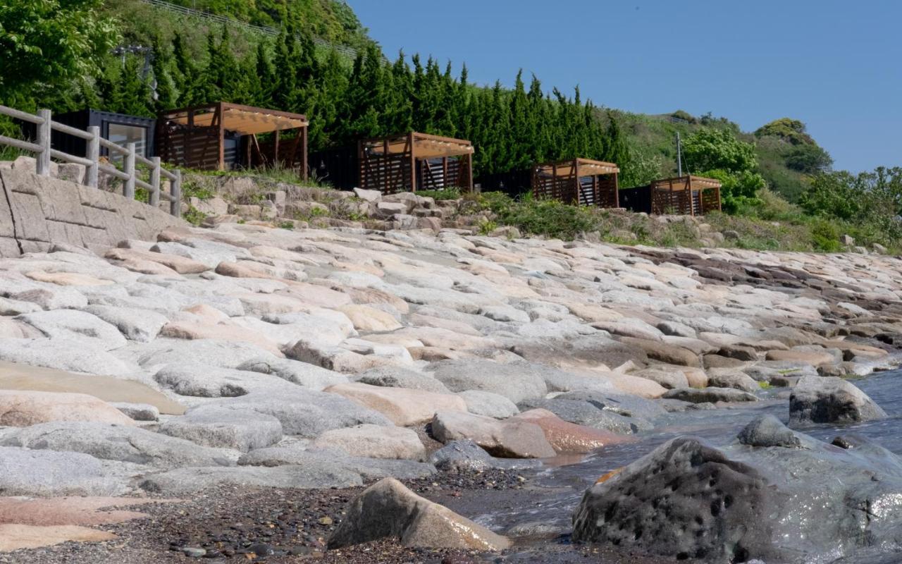 Retreat佐渡風島 グランピング- Self Check-In Only Hotel Szado Kültér fotó